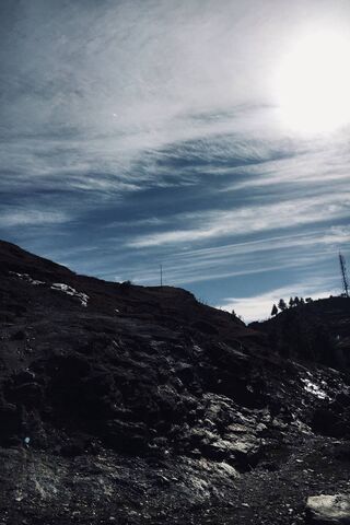 Serenity in Shadows: A Scenic Escape 🌄✨