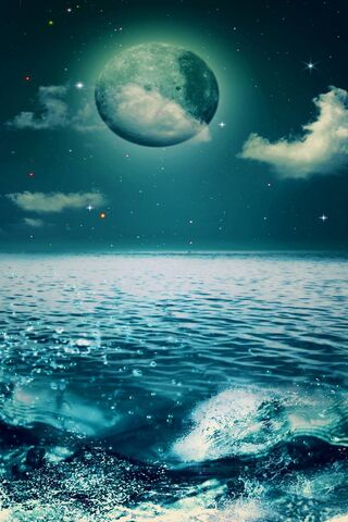 Mystical Reflections: A Night by the Moonlit Sea 🌊🌙