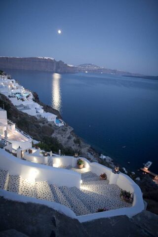 Moonlit Serenity: A Sum..