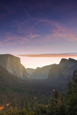 Sunset Serenity in Yosemite Valley 🌄✨