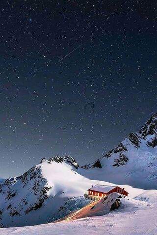 Starlit Serenity: A Mountain Retreat