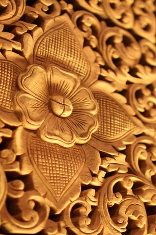 Golden Elegance: The Art of Wood Carving ✨🌼