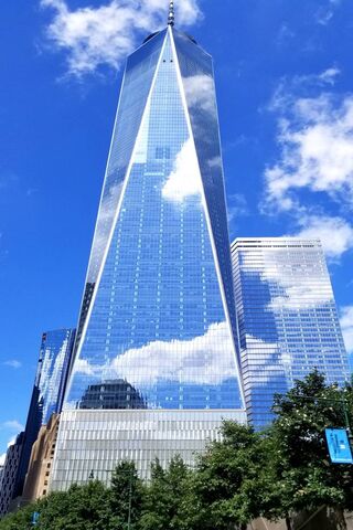 Skyward Dreams: The Resilience of the World Trade Center 🌆✨
