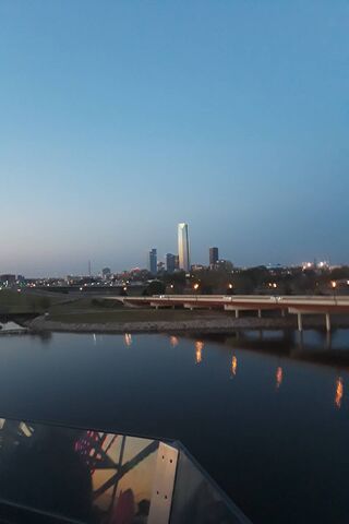 Devon Tower: A Beacon of Oklahoma City 🌆✨