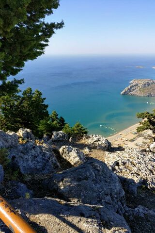 Serenity at Greek Beach: A Coastal Escape 🌊🏖️