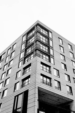 Modern Marvels: A Glimpse into Urban Living 🏙️✨