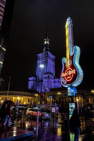 Rocking the Night: Hard Rock Café Vibes 🎸✨