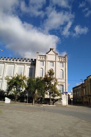 The Timeless Elegance of Edificio