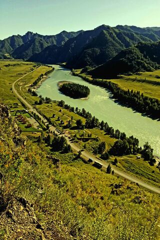 Serenity of the Altai Mountains 🌄