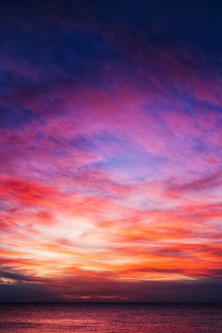 Sunset Symphony: Nature's Canvas 🎨🌅