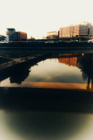 Reflections of a Troubled Crossing 🌉💧