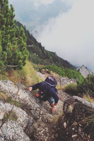 Scaling New Heights: The Thrill of Climbing 🏞️🧗