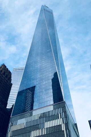 Skyward Dreams: The Iconic One World Trade Center 🌆✨