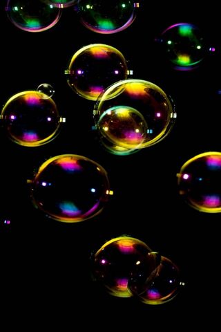 Dancing Colors: The Magic of Soap Bubbles 🌈✨