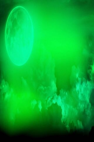 Mystical Moonlight: A Green Enigma 🌙✨