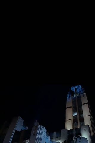 Urban Nightscape: A Glimpse of Architectural Wonder 🌃✨