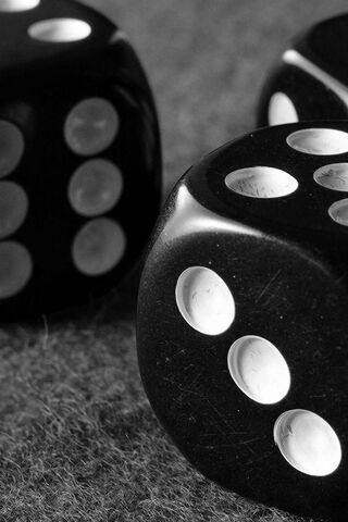 Rolling the Odds: The Allure of Black Dice 🎲🖤