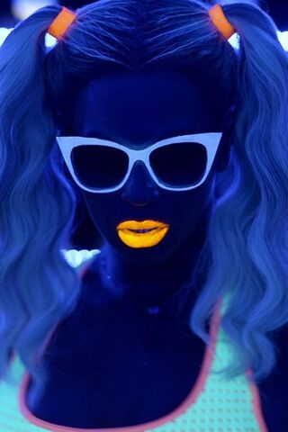 Neon Vibes: A Glow in the Dark Fantasy ✨