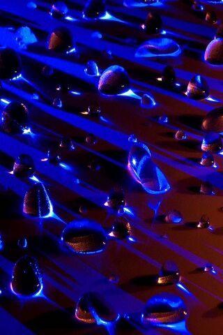 Mystical Drops: A Dance of Light and Liquid ✨💧