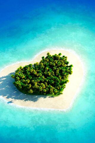 Love in Paradise: Heart..