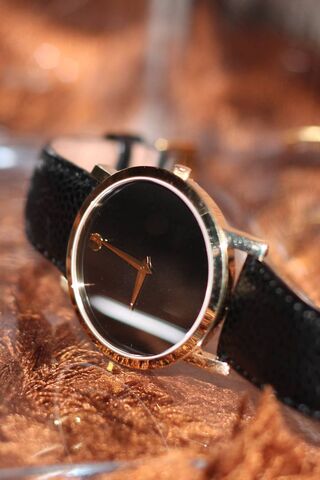 Timeless Elegance: The Movado Watch ⌚✨