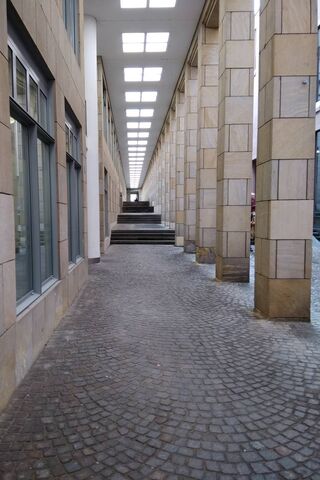 Exploring the Hidden Gems of Frankfurt Market 🏙️✨