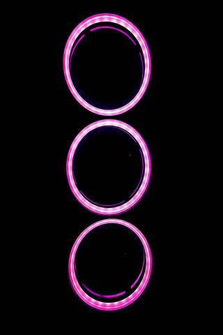 Vibrant Circles of Ligh..