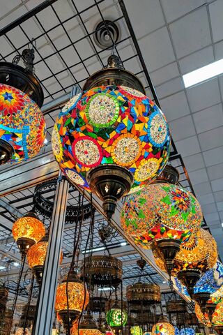 Vibrant Mosaic Lanterns: A Festival of Colors! 🎨✨
