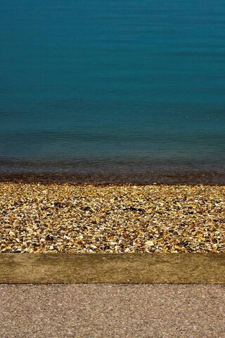 Serenity by the Shoreline 🌊✨