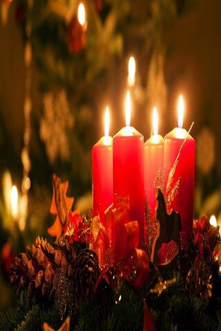 Warm Glow of Christmas Cheer 🎄🕯️