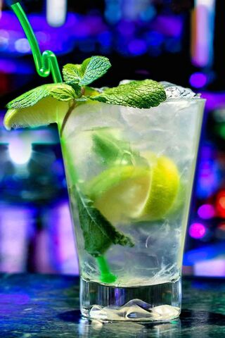 Refreshing Party Vibes in a Glass! 🍹✨