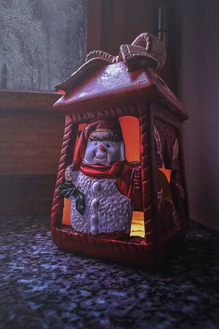 Cozy Christmas Lantern Glow 🎄✨