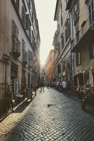 Sunset Serenity in the Heart of Rome 🌅