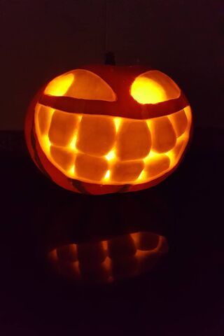 Spooky Smiles: The Calabaza Halloween Delight 🎃✨