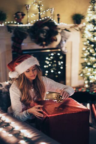 Unwrapping Holiday Magic 🎁✨