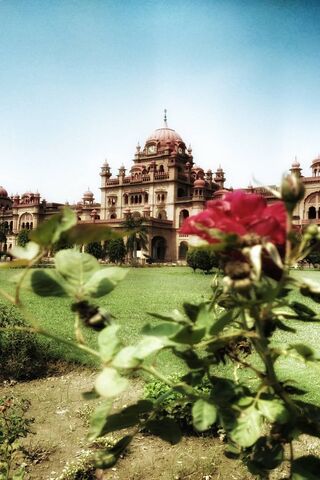 Khalsa College Wallpaper - Download to your mobile from PHONEKY