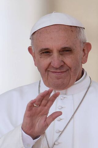 A Warm Welcome from Papa Francisco 🌍✝️