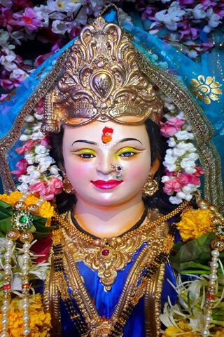 Divine Grace: The Radiance of Mataji ✨