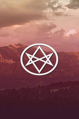 Celestial Harmony: The Sn Aquarian Star