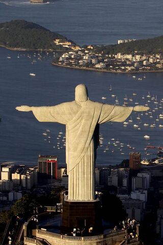 Embrace of the Redeemer: A Symbol of Hope