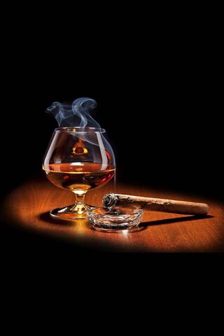 Cigar & Cognac: A Perfect Pairing 🍂🥃