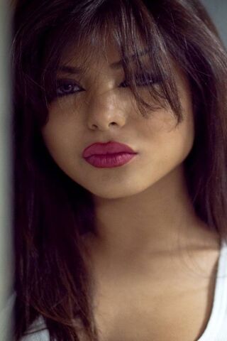 Mystique of the Brunette