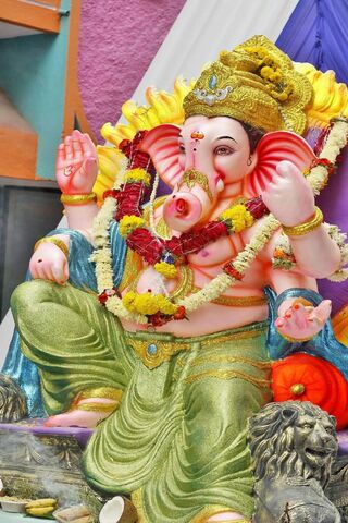 Divine Blessings of Shr..