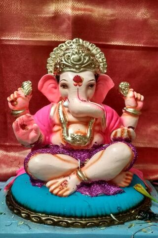 Divine Blessings: The Spirit of Ganesh 🐘✨