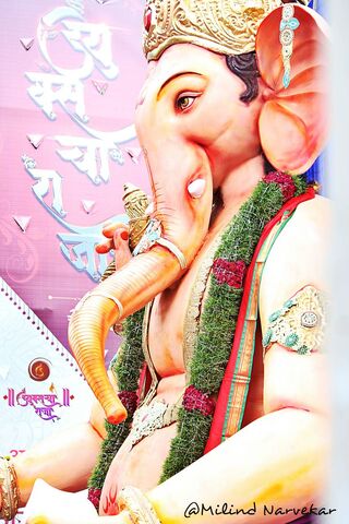 The Divine Presence of Dukes Cha Raja 🌟