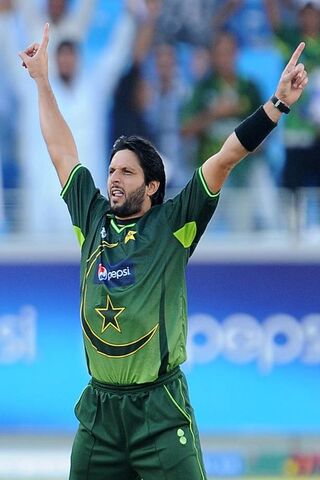 Afridi: The Cricketing Legend's Triumph! 🏏✨