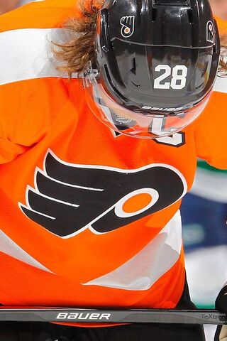 The Heart of the Flyers: Claude Giroux in Action! 🏒✨