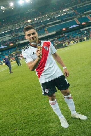Pity Martínez: A Moment of Glory! 🏆⚽