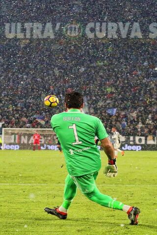 The Legendary Save: Gianluigi Buffon in Action! 🧤⚽