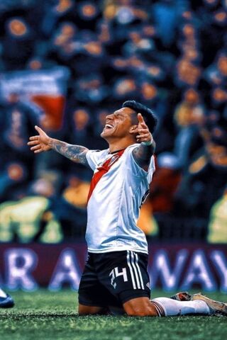 Enzo Pérez: A Moment of Triumph on the Field ⚽️✨